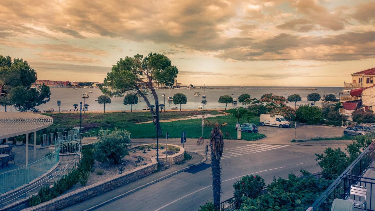 Villa Umag Seafront 外观 照片